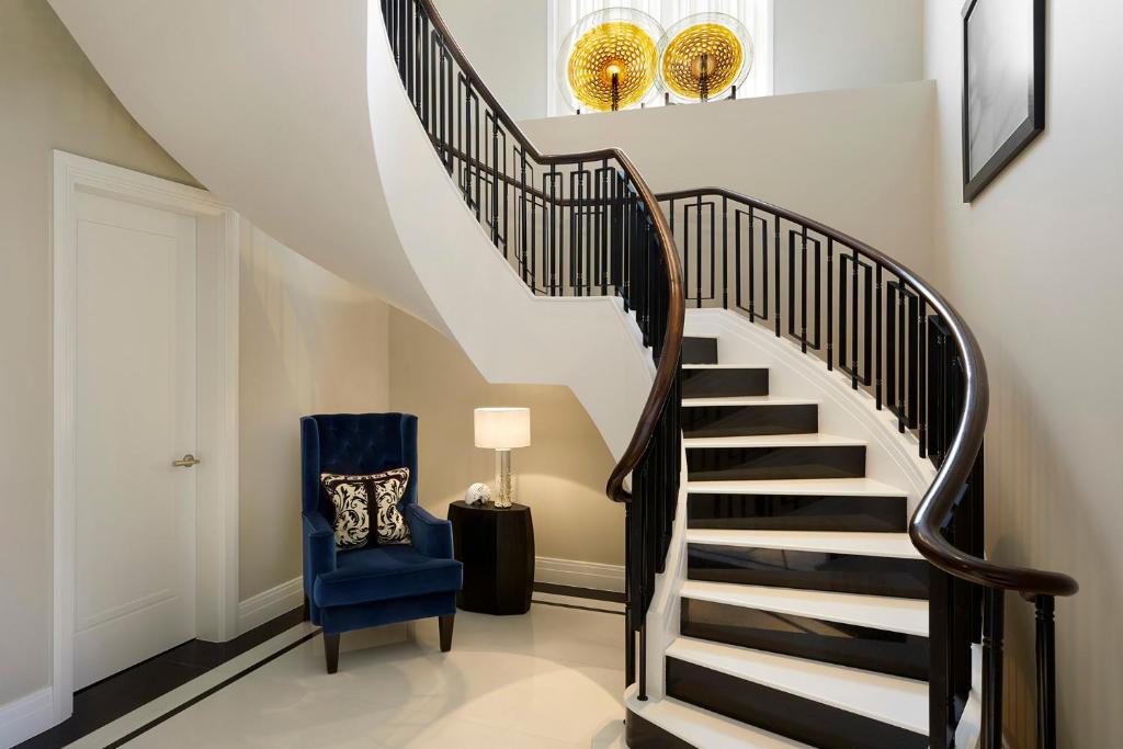 Four Seasons Hotel London at Tower Bridge - Resim 35