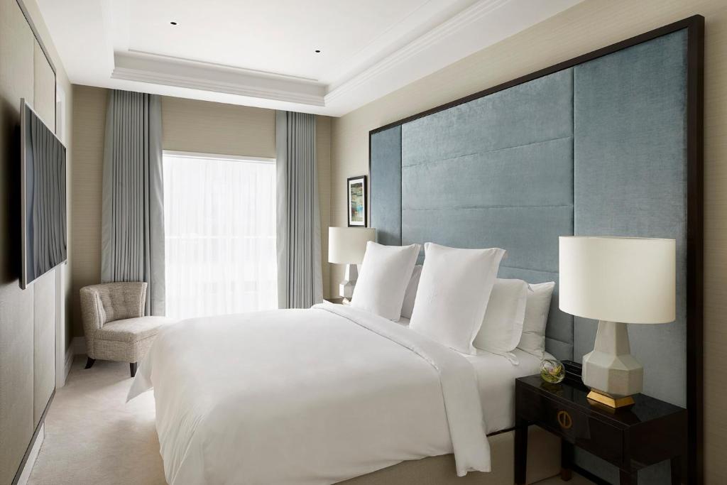 Four Seasons Hotel London at Tower Bridge - Resim 37