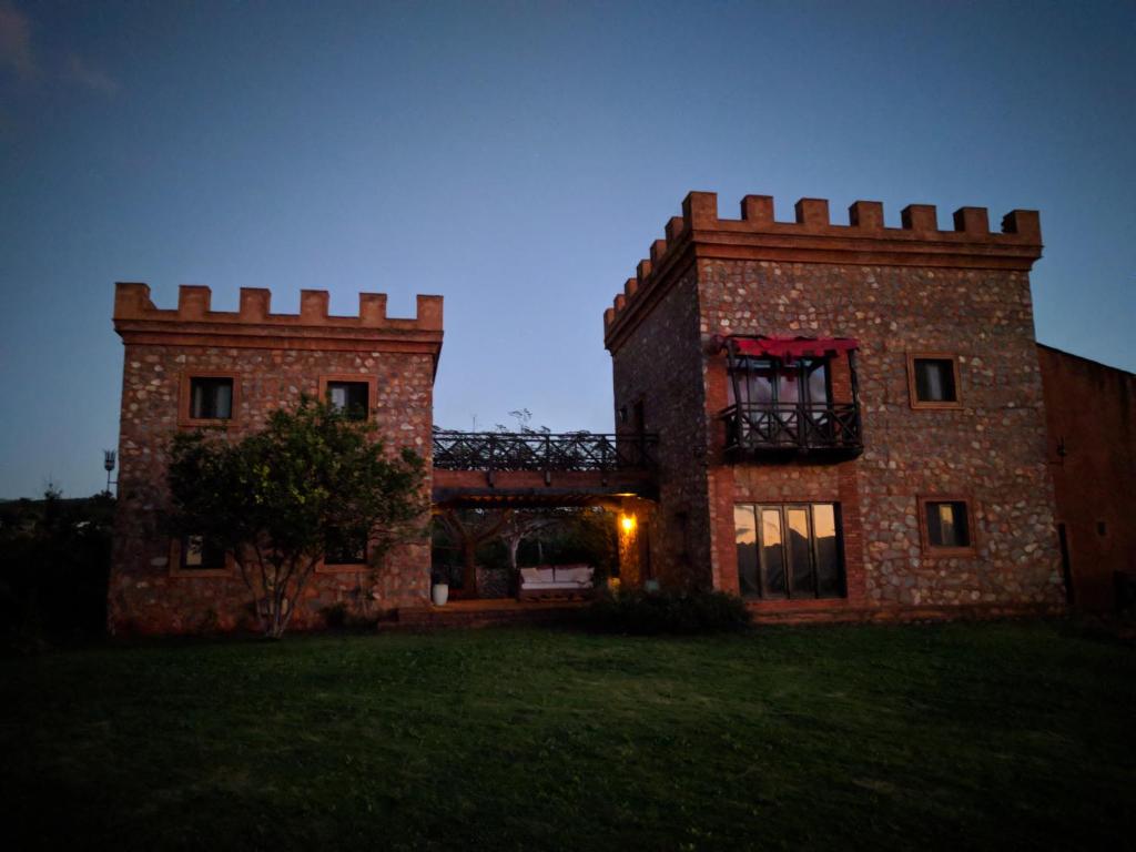 El edificio en el que está el bed and breakfast