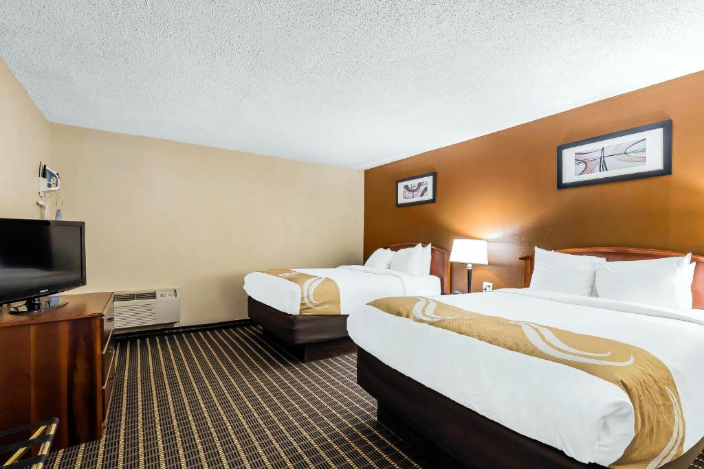 Quality Inn & Suites Sevierville - Pigeon Forge - 
