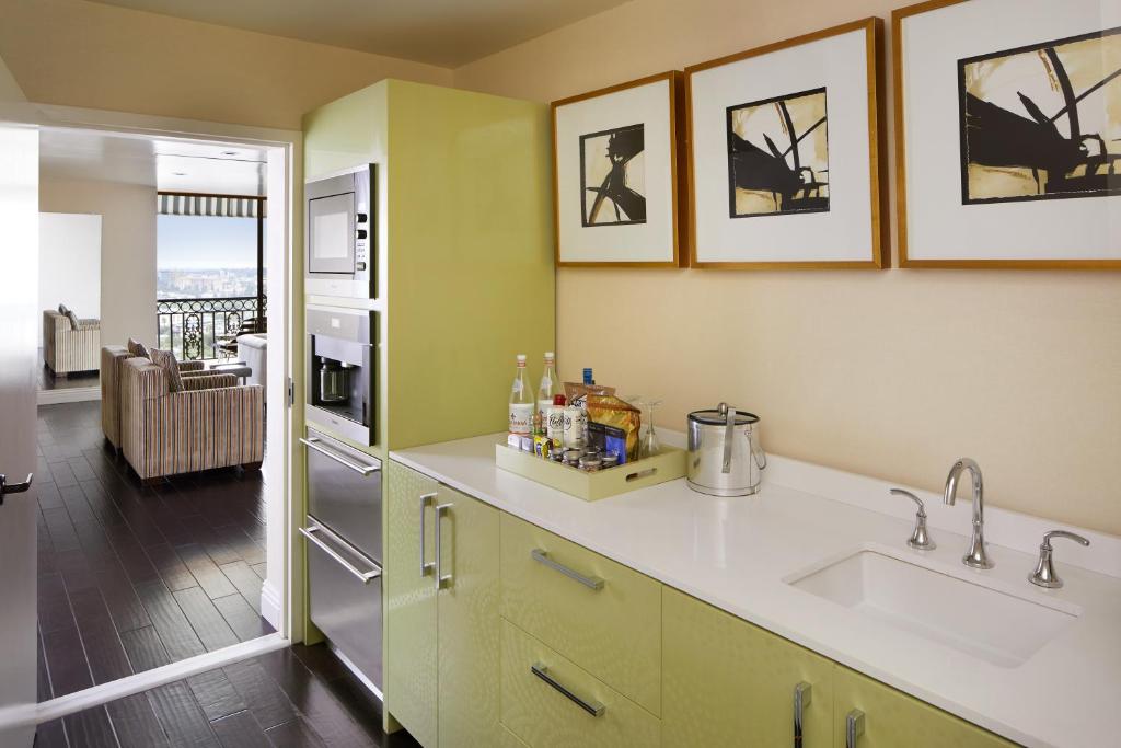 The London West Hollywood at Beverly Hills - Gate Suite Two Bedrooms