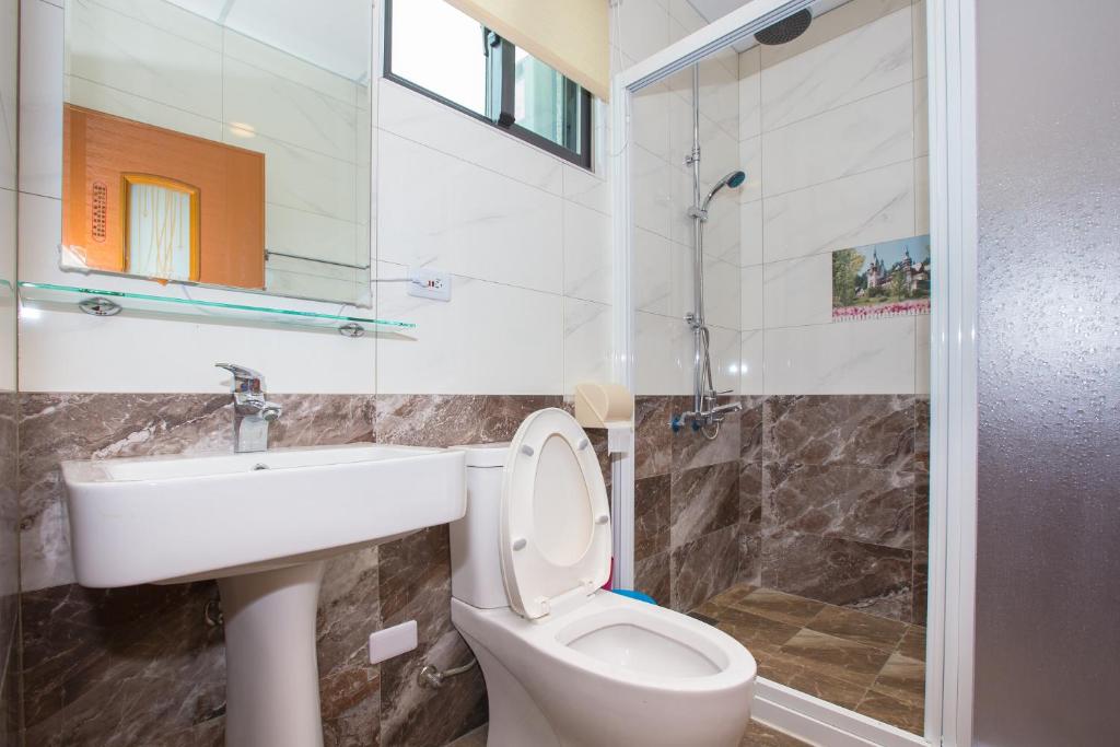 Jia Yuan Homestay - Habitación Cuádruple Con Baño Privado