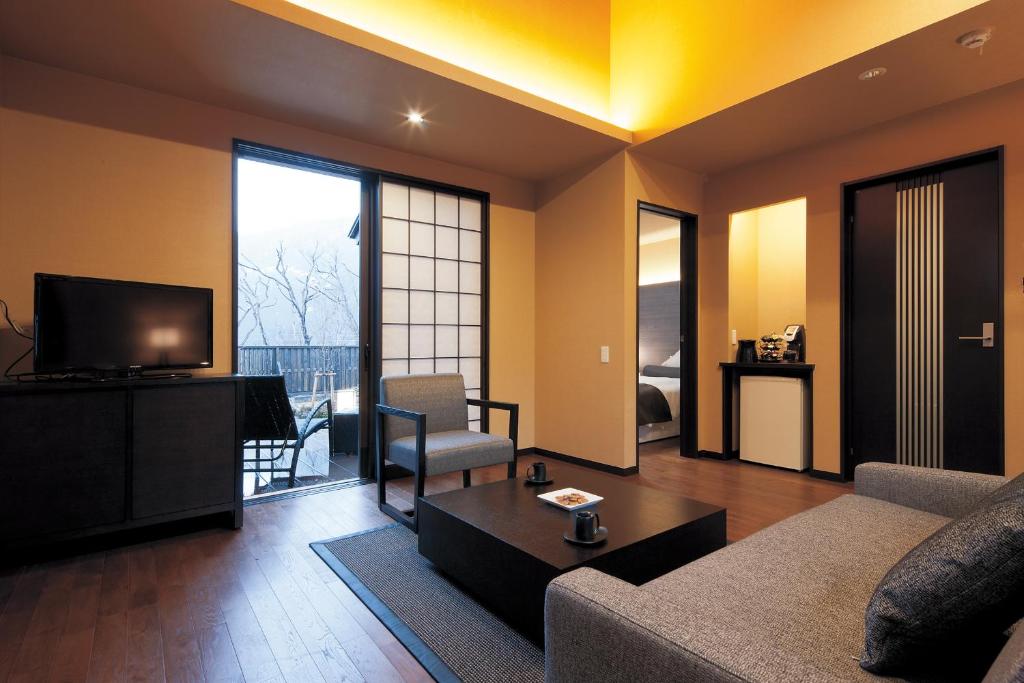 TV a/nebo společenská místnost v ubytování Hotel Morinokaze Tateyama‎