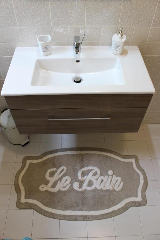 Łazienka w obiekcie B&B Villa dei Cigni Reali