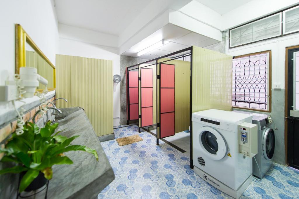 Fotografie z fotogalerie ubytování The Neighbors Hostel ve městě Phuket