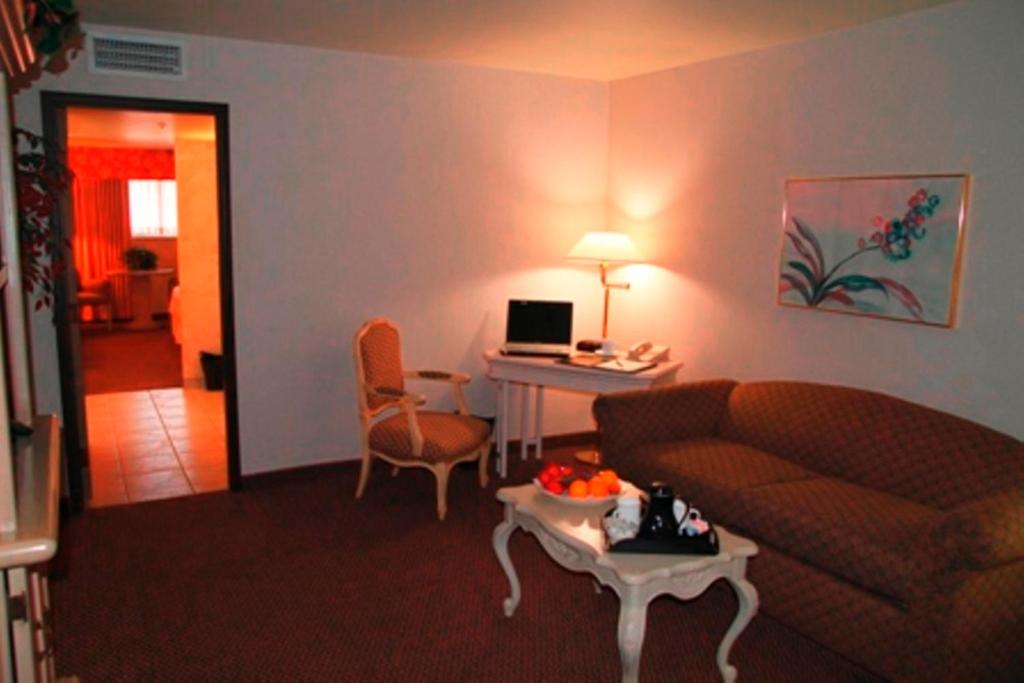 Ramada by Wyndham Viscount Suites Tucson East - Room King - Non-fumeur