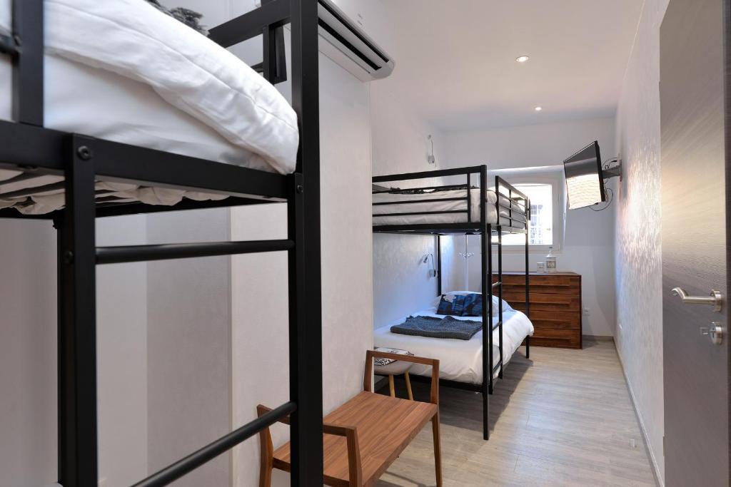 Les Suites Du Cygne - 8