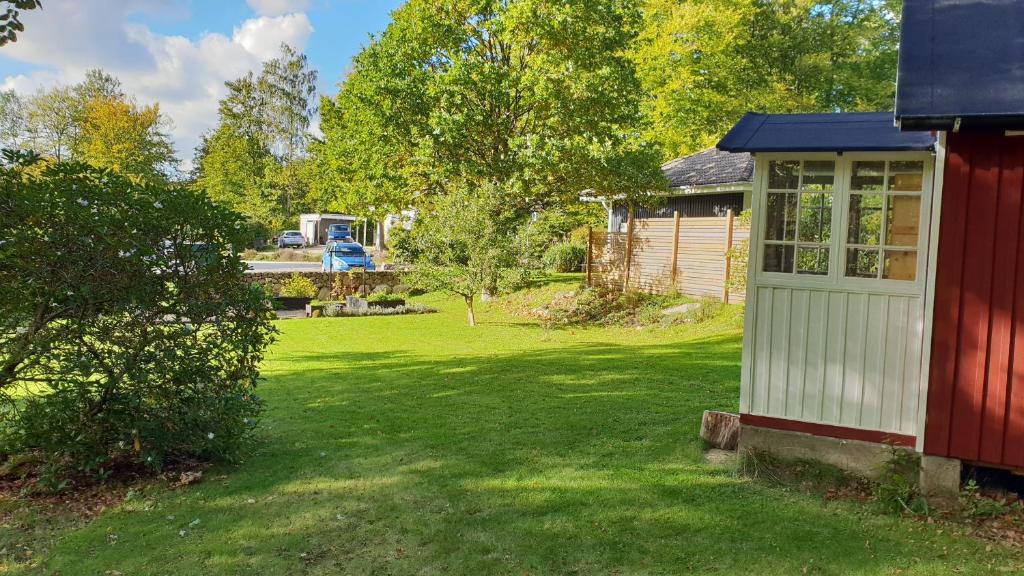 Zahrada ubytování Stuga på Hallandsåsen