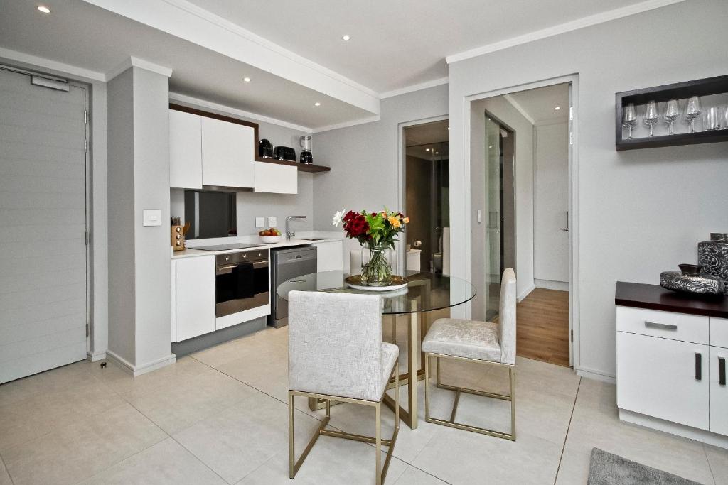 Sandton Apartment 15 West Road South Johannesburg Updated 2021 Prices