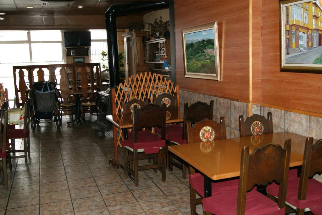 Restaurace v ubytování Hostal Sant Bernat