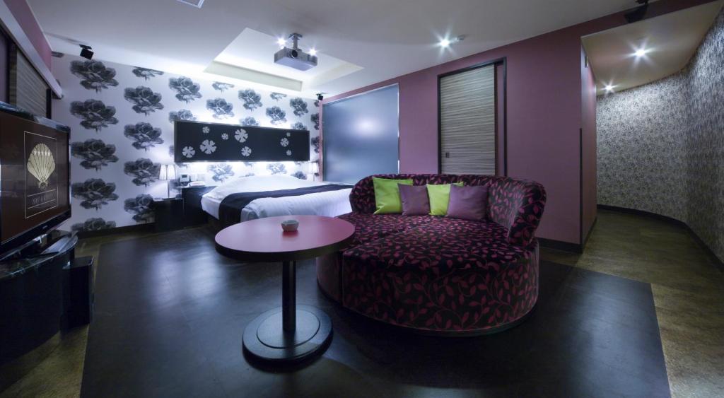 TV a/nebo společenská místnost v ubytování Hotel Glow Yokkaichi (Adult Only)