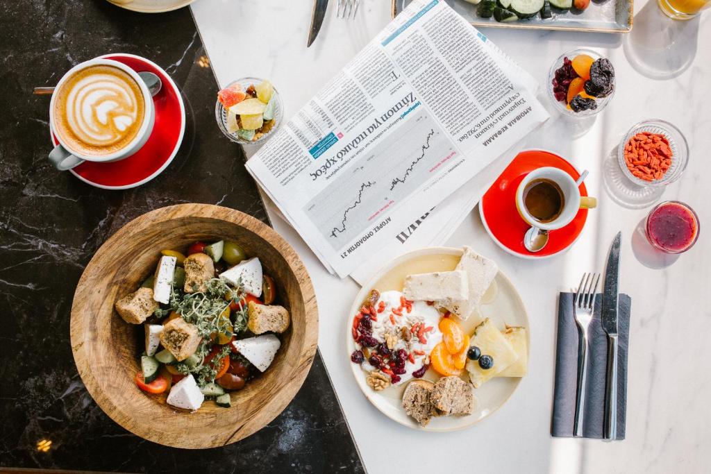 A for Athens - Resim 33