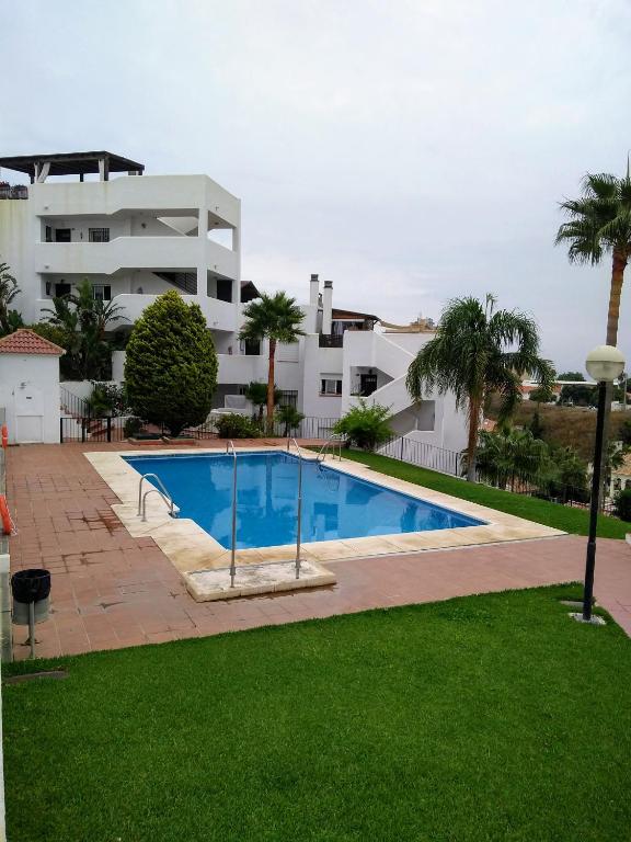 Bazén v ubytovaní Benalmadena Lomas de Mena alebo v jeho blízkosti