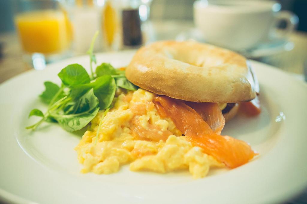 George Hotel, BW Signature Collection - Resim 42