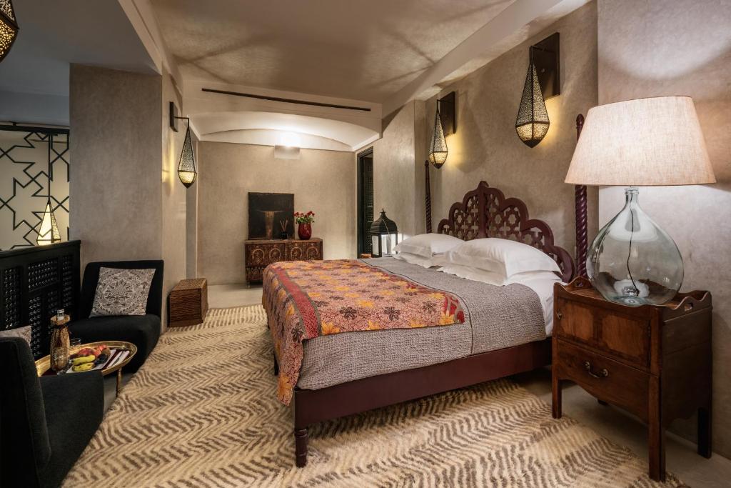 Postel nebo postele na pokoji v ubytování 72 Hotel & Spa