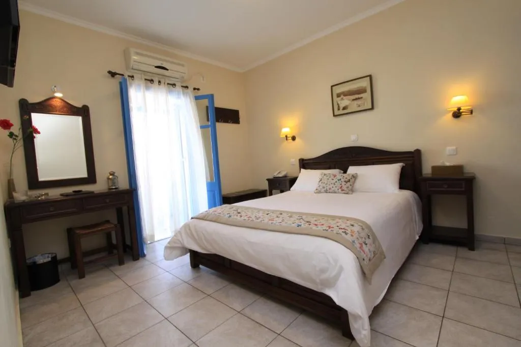 Maria's Place - adults only Oia photo 2