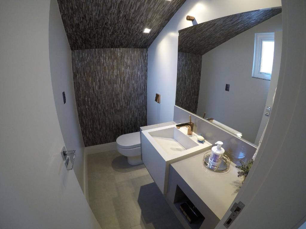  Casa 4 suites Jurere Internacional