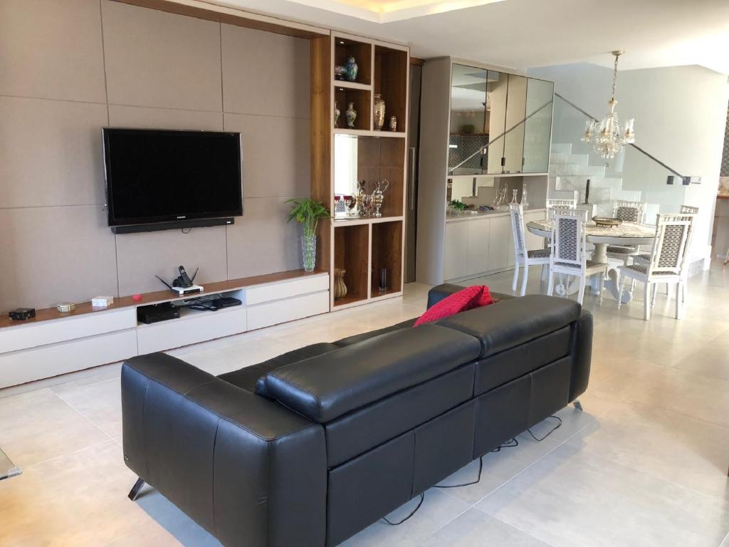  Casa 4 suites Jurere Internacional