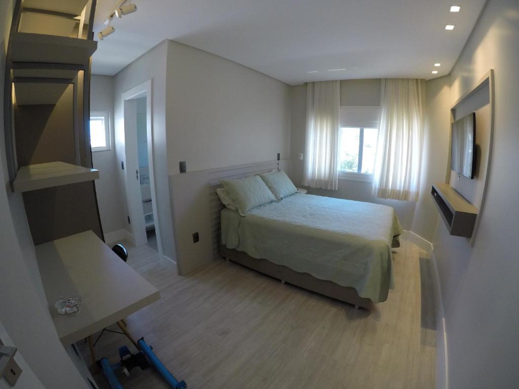  Casa 4 suites Jurere Internacional