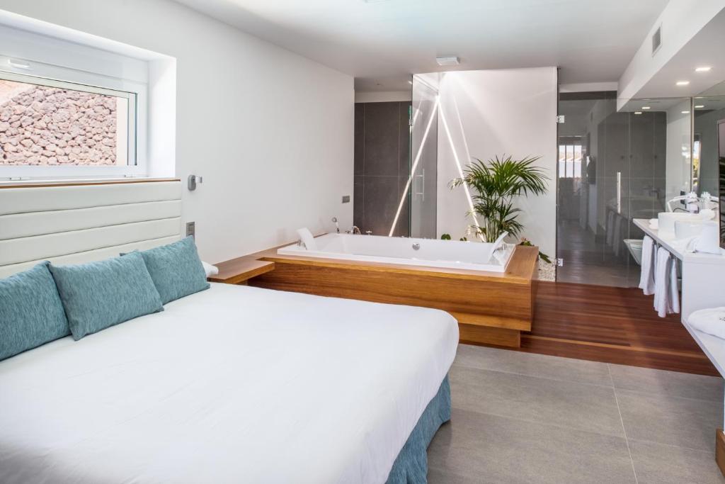 Hyde Park Lane Villas - 5