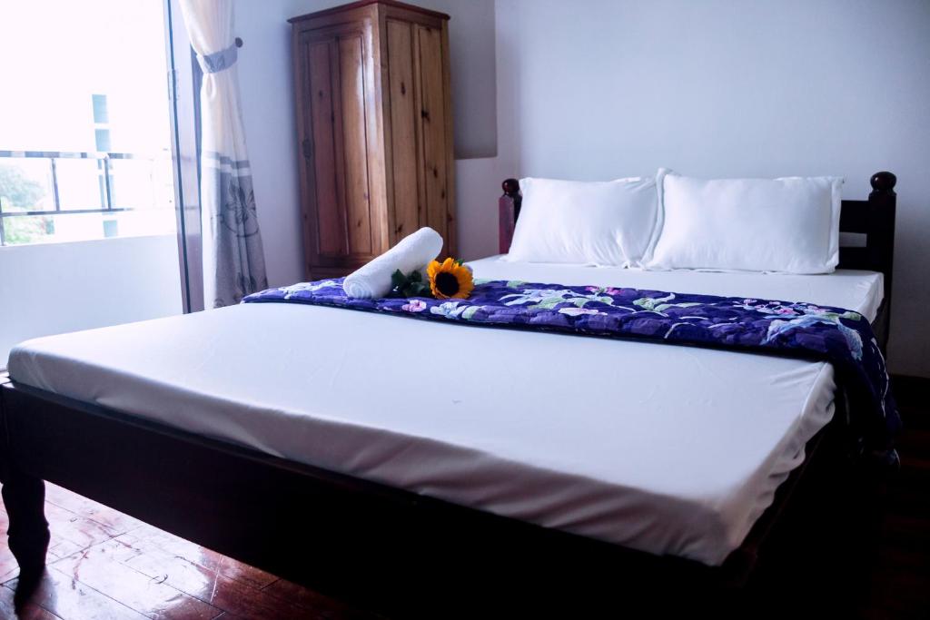 Thanh An 2 Guesthouse - Quadruple Room With Balcony