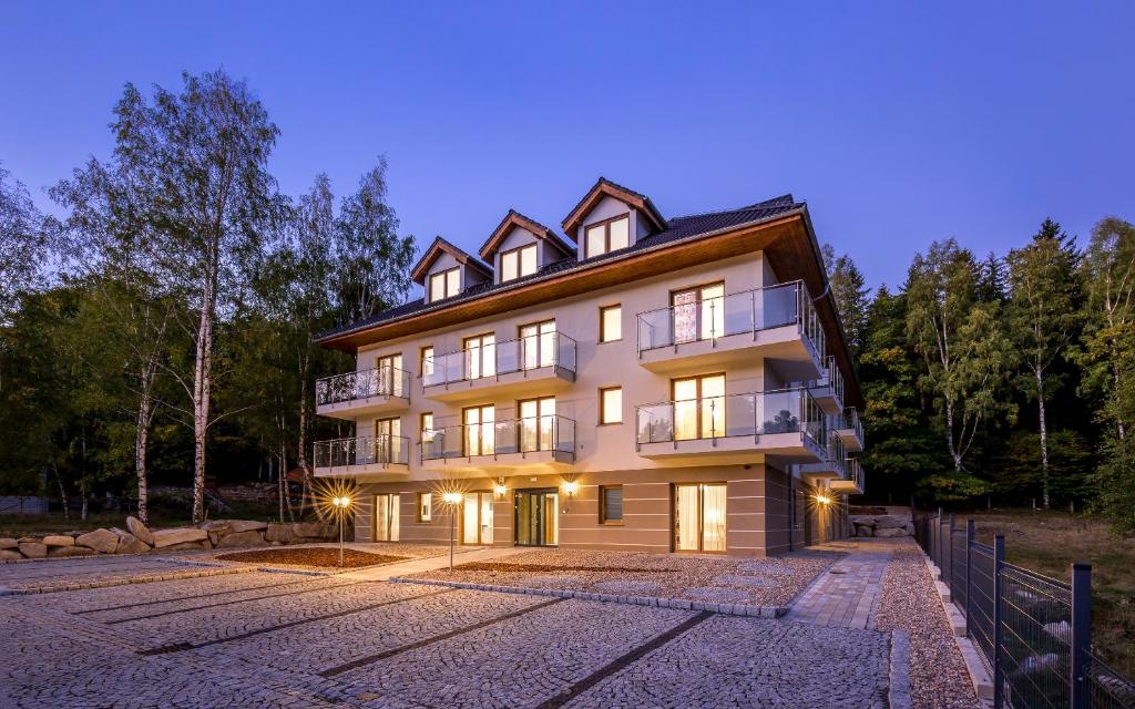 Budova, v ktorej sa apartmán nachádza
