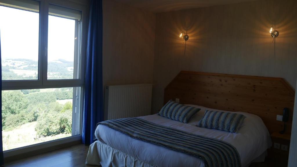 Logis Le Saint Cyr - Habitación Doble
