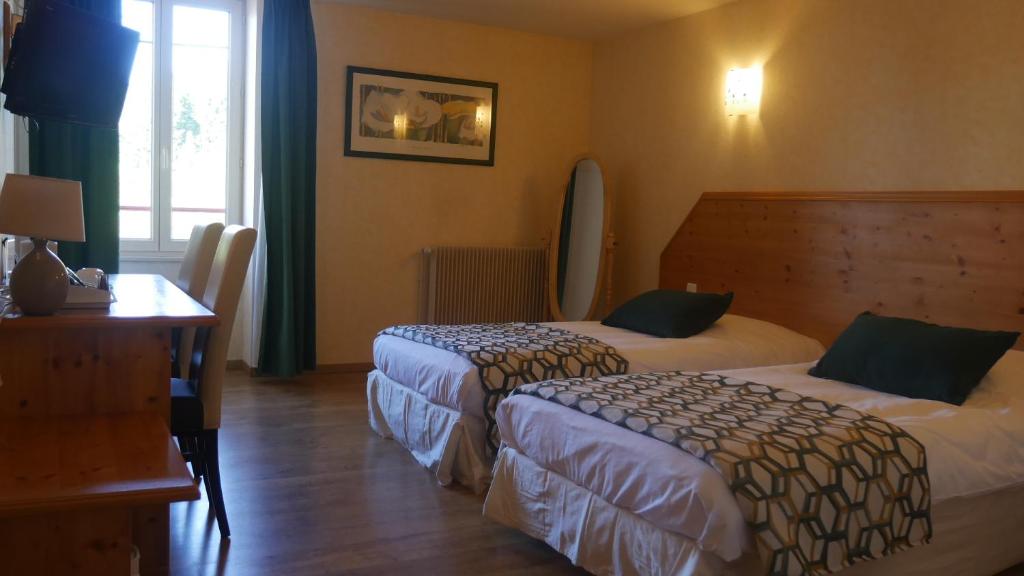 Logis Le Saint Cyr - Habitación Doble