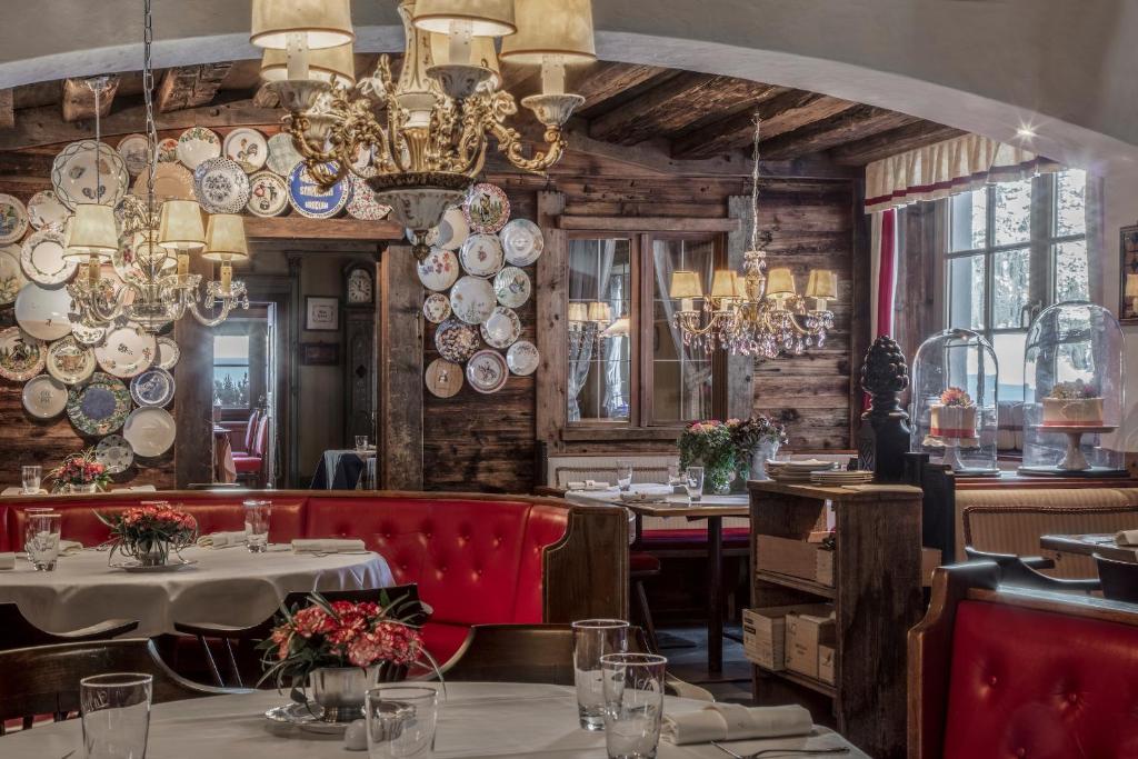 Hostia v ubytovaní Hotel La Perla: The Leading Hotels of the World
