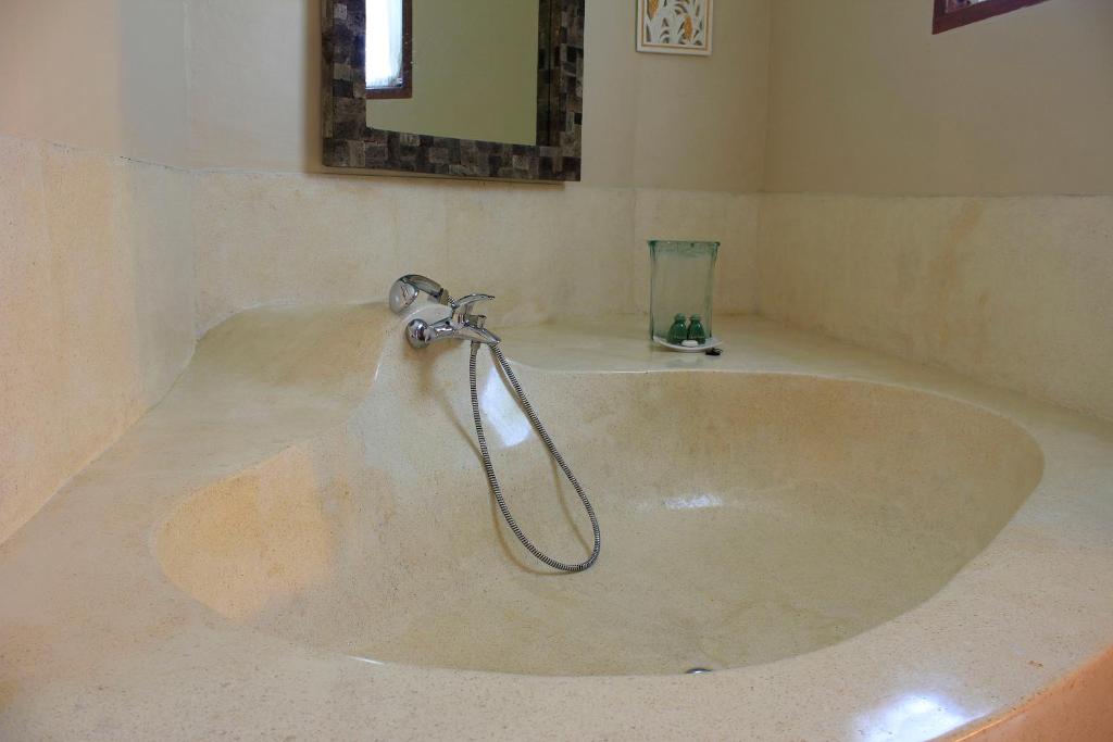 Junjungan Ubud Hotel and Spa - 14