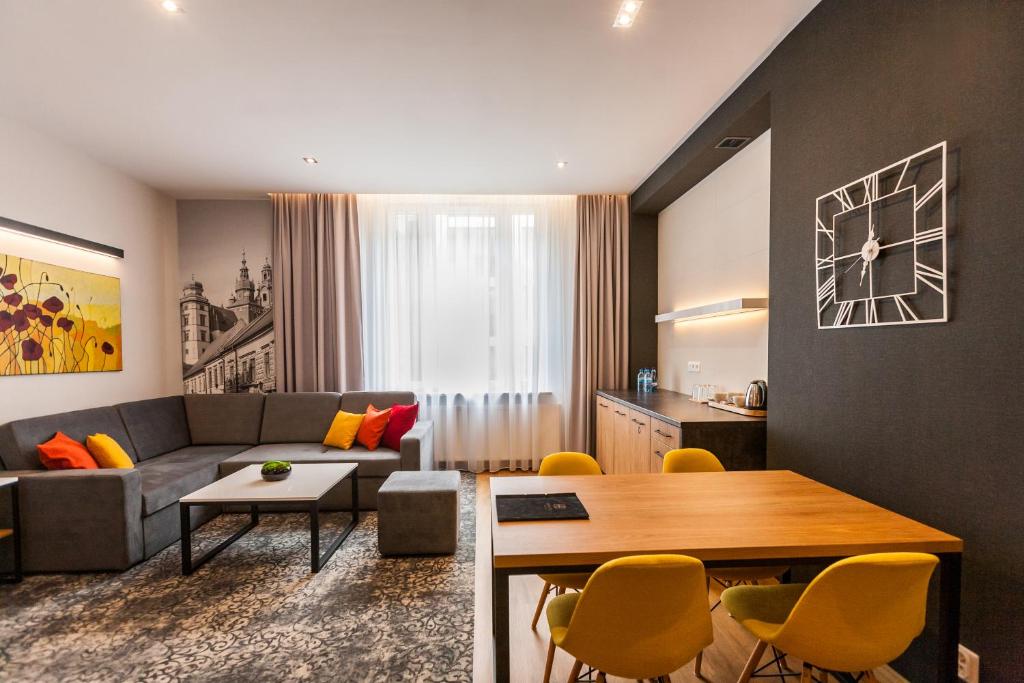 K4 APARTHOTEL KRAKÓW - 豪华公寓 - 带淋浴和浴缸