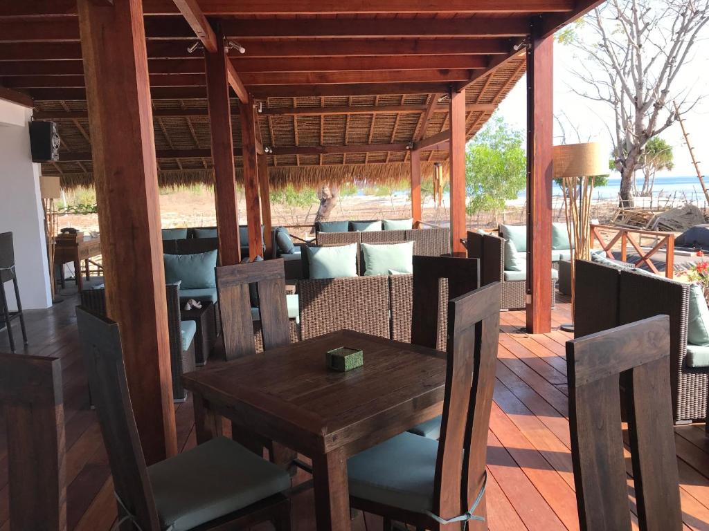 Restaurace v ubytování Alam Karang