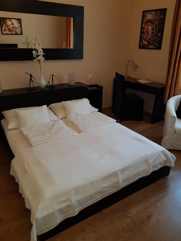 Posteľ alebo postele v izbe v ubytovaní Connection Guesthouse