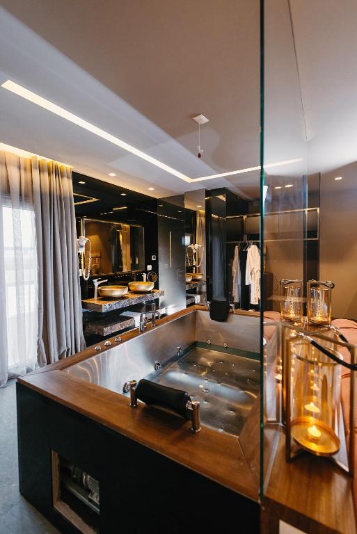Una cocina o zona de cocina en Hotel Egnatia