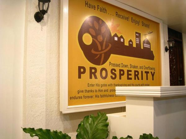 Certifikát, hodnocení, plakát nebo jiný dokument vystavený v ubytování Prosperity Inn