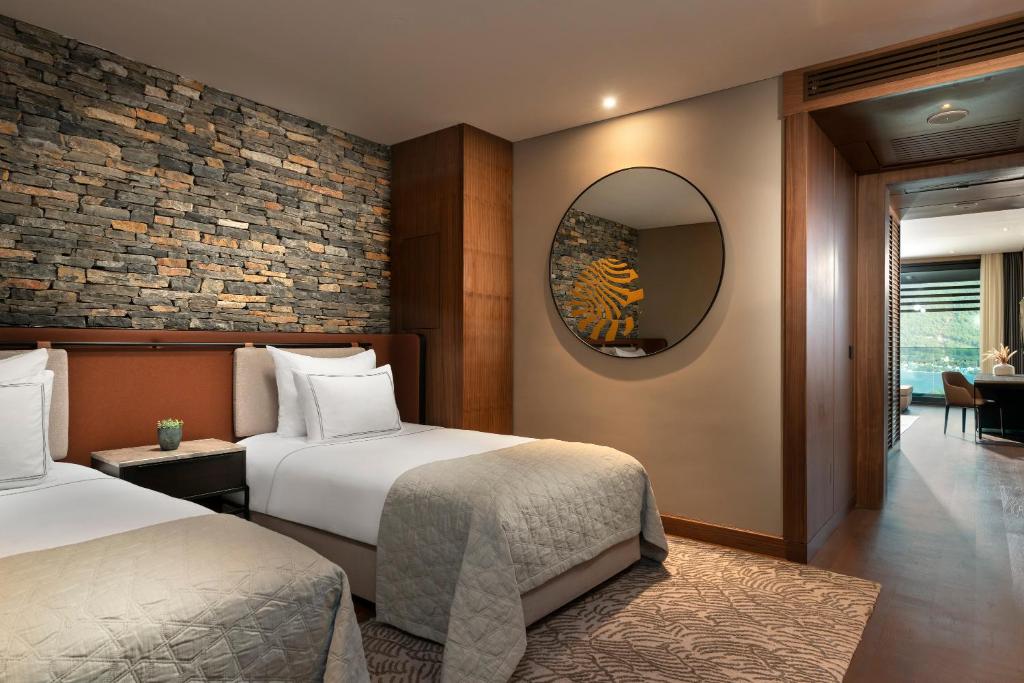 Lujo Hotel Bodrum - Family Room With Partial Sea View