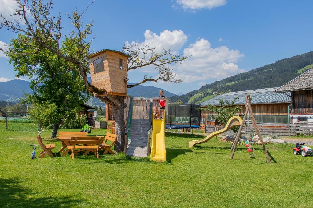 Výhľad na hory alebo výhľad na hory priamo z apartmánu