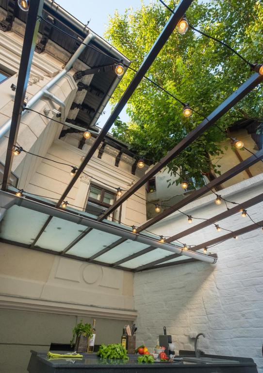 Little Bucharest mansion next to Parliament Palace - Resim 9