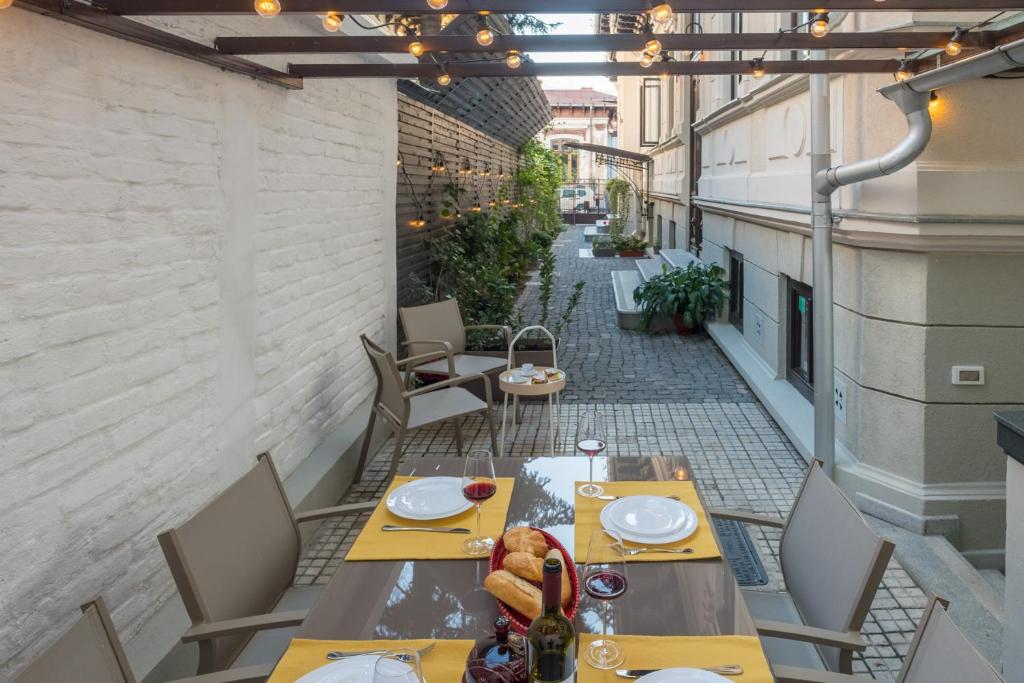 Little Bucharest mansion next to Parliament Palace - Resim 13