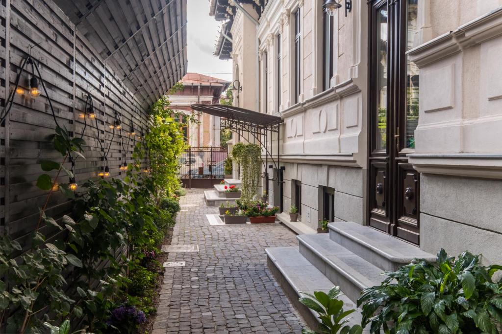 Little Bucharest mansion next to Parliament Palace - Resim 30