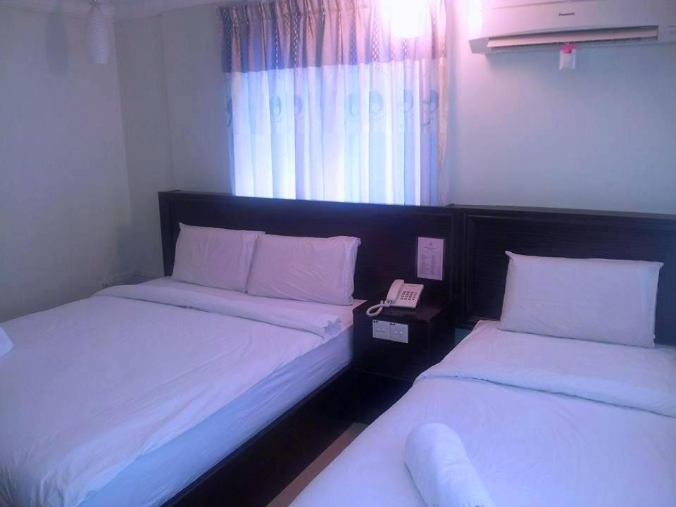 Hotel Bintang Indah - Standaard Drievoudige Kamer