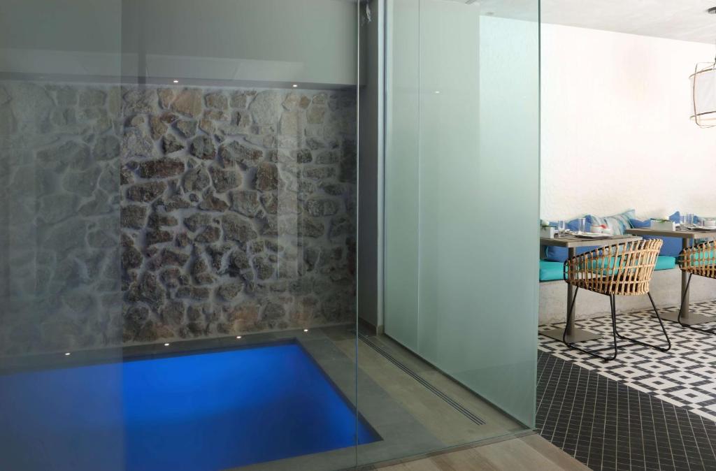 Best Western Plus Hôtel La Joliette - Resim 41