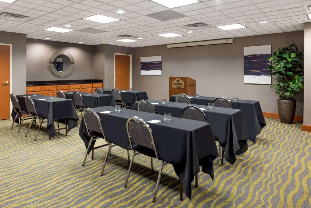 Wingate by Wyndham Columbia photo