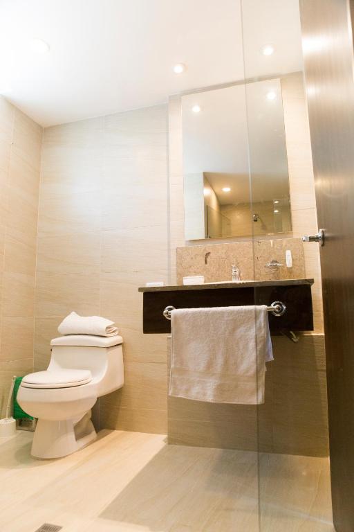 Koupelna v ubytování Apartamentos Poblado Alejandría by HOUSY HOST
