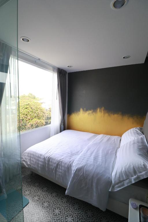 The LOL Elephant Hostel - 5