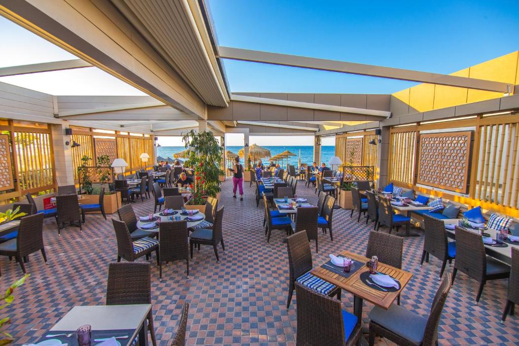 Restaurace v ubytování Ariadne Beach