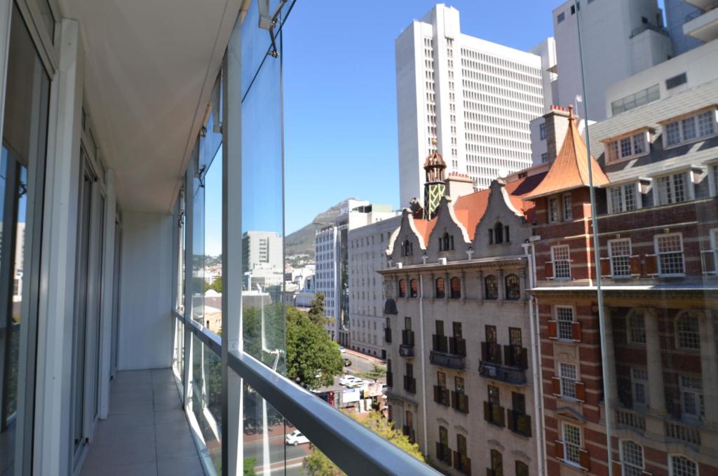 Tòa nhà nơi khách sạn tọa lạc