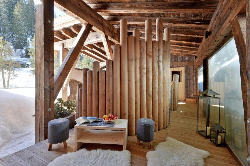 TV a/nebo společenská místnost v ubytování Almnest in Hochfügen mit privat SPA