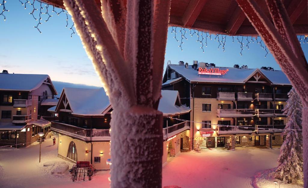 Ski-Inn RukaVillage v zimě