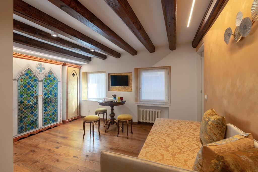 
One-Bedroom Apartment - Separate Building
